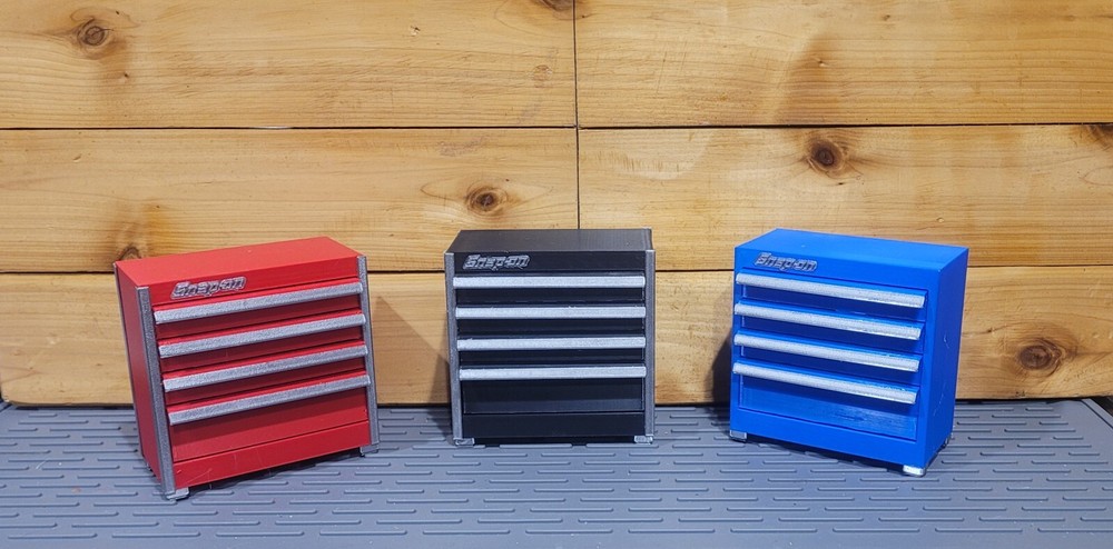 Novelty Mini Toolbox "Snap On"
