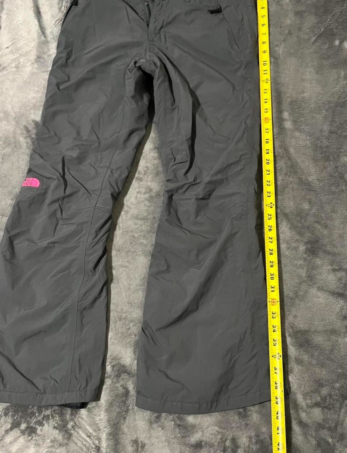 The North Face Hyvent Snow Ski Pants Women’s Medium Pink & Gray Waterproof