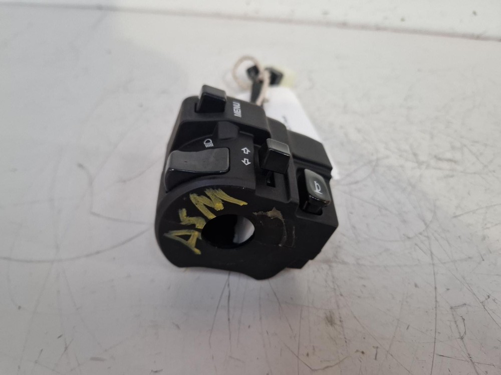 YAMAHA NMAX 125 2025 LEFT SIDE SWITCH GEAR