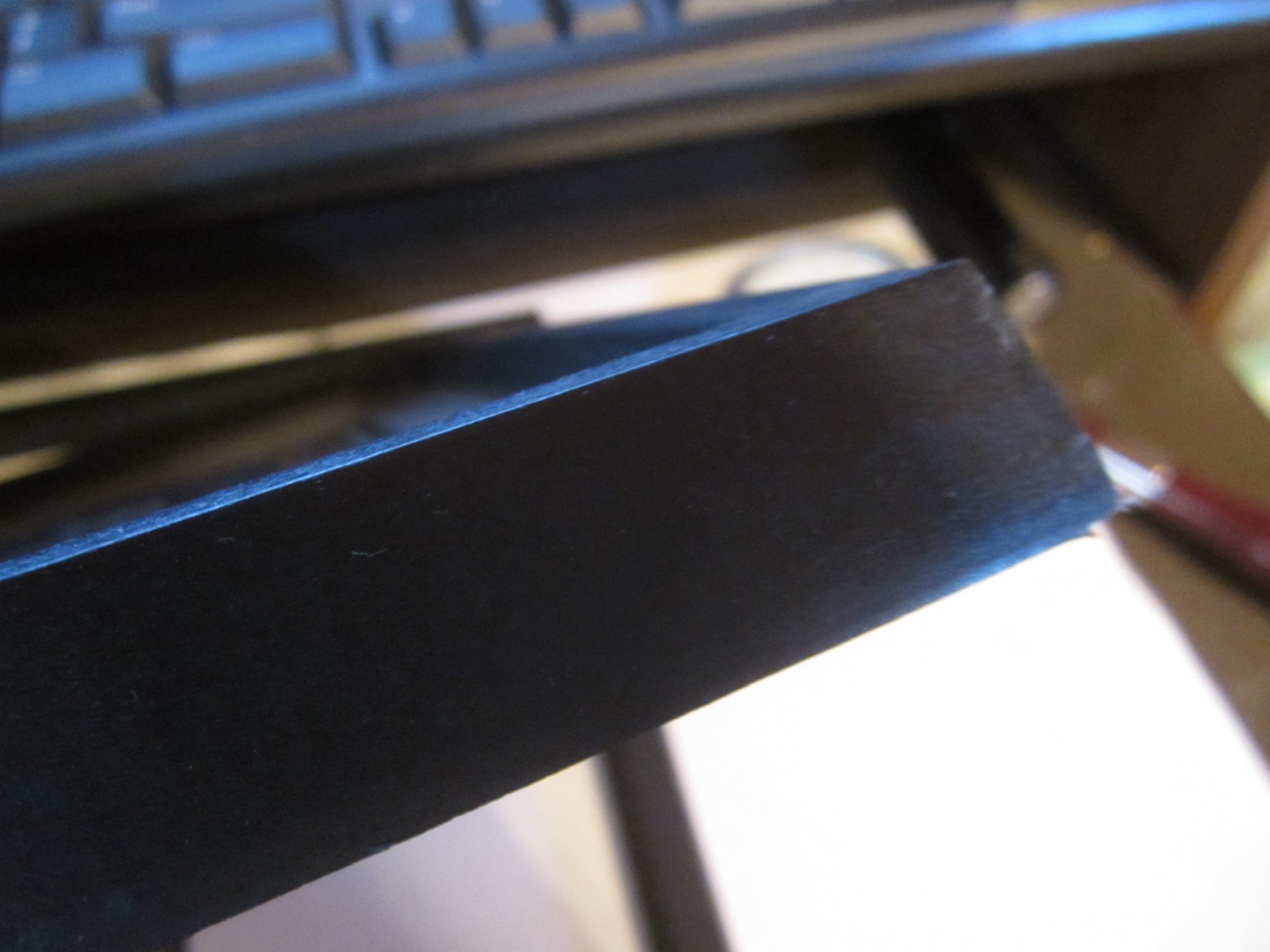 2001 DUCKS UNLIMITED $5 STAMP SET W/ CARVED FIGURE FRAMED 11”x 9”x1” VG