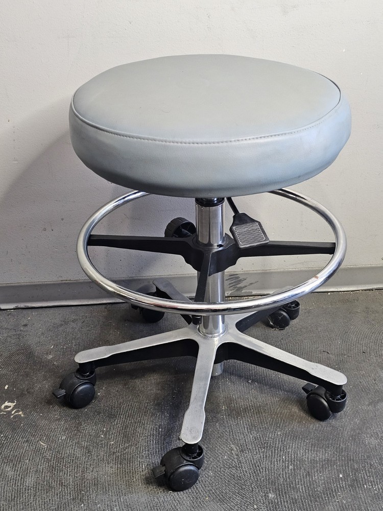 Office Master Adjustable Height Ergonomic Lab Stool with Footring Wheels