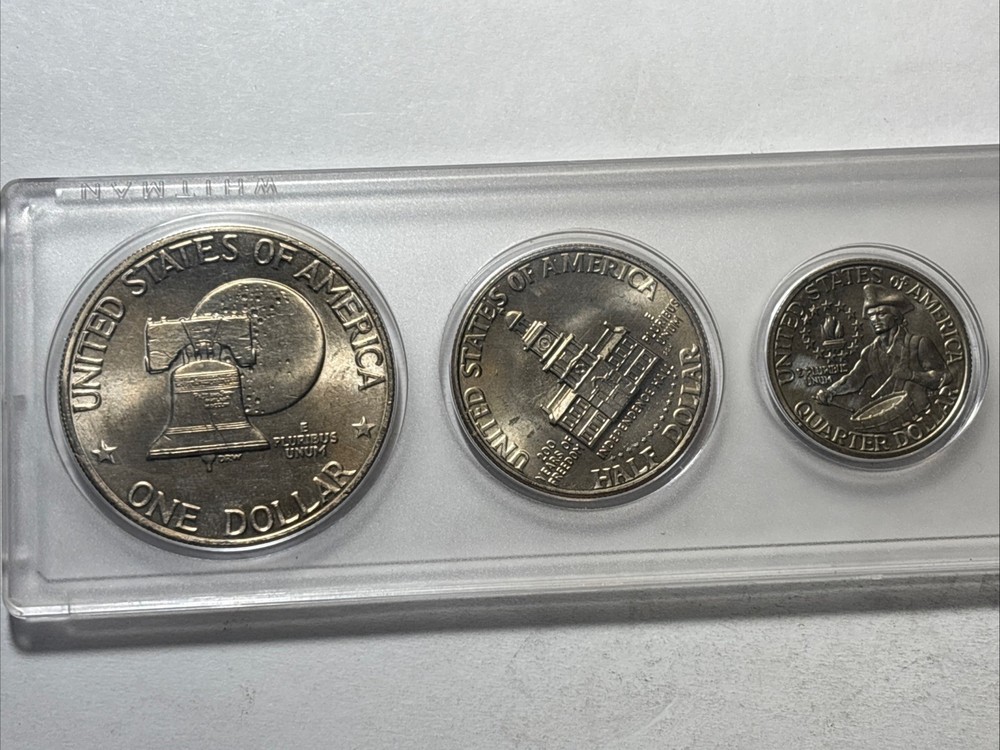 1974, 1976 Uncirculated US Mint Sets In Plastic Case