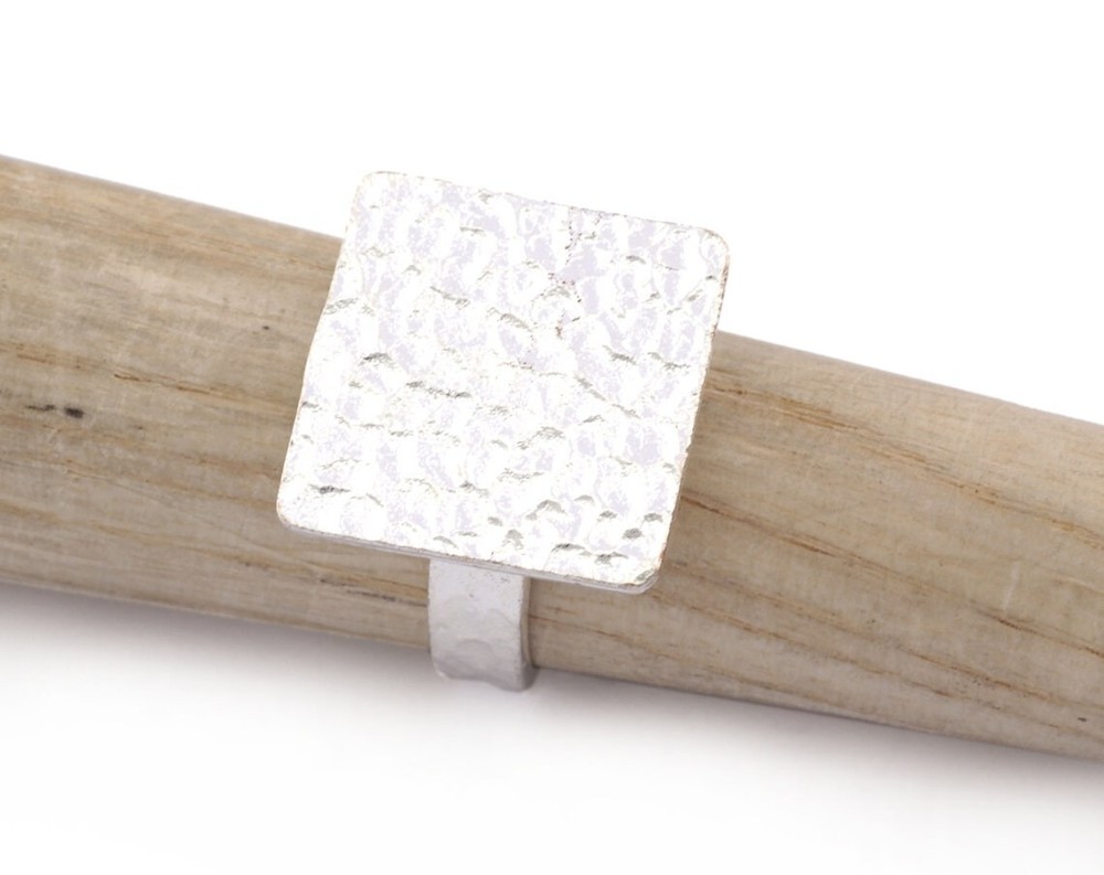 Square Hammered Adjustable Ring Blank - Shiny Silver Plated Brass 4950