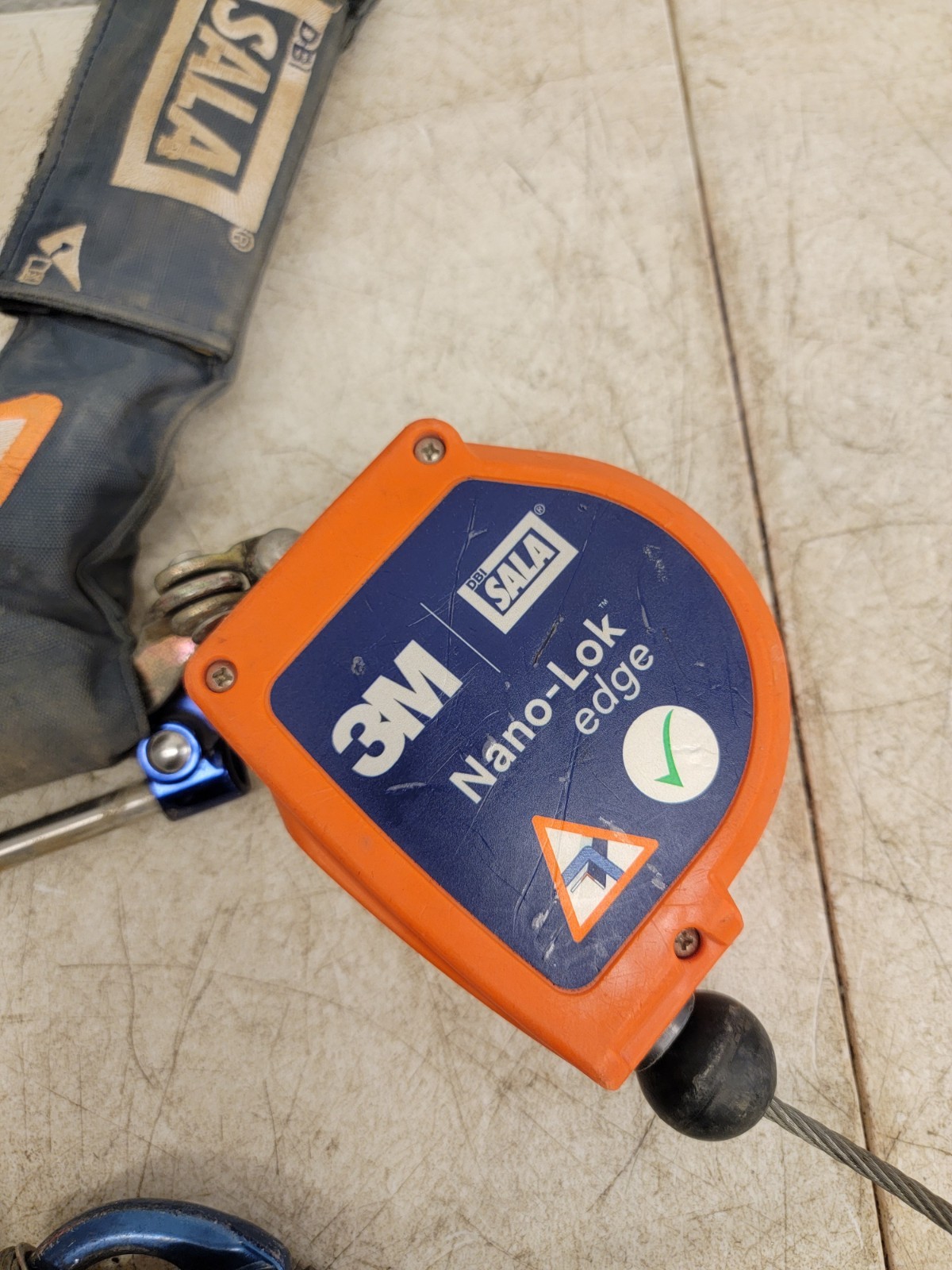 3M DBI SALA NANO-LOK 8' EDGE 3500231 DUAL LEG SELF RETRACTING LIFELINE LANYARD👁