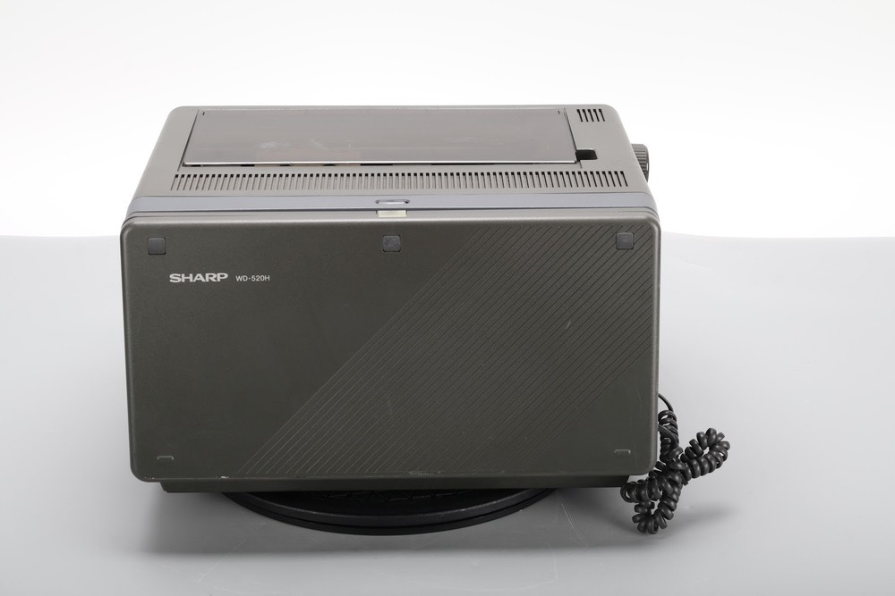 Sharp WD-520H Japanese Word Processor - Fair Condition