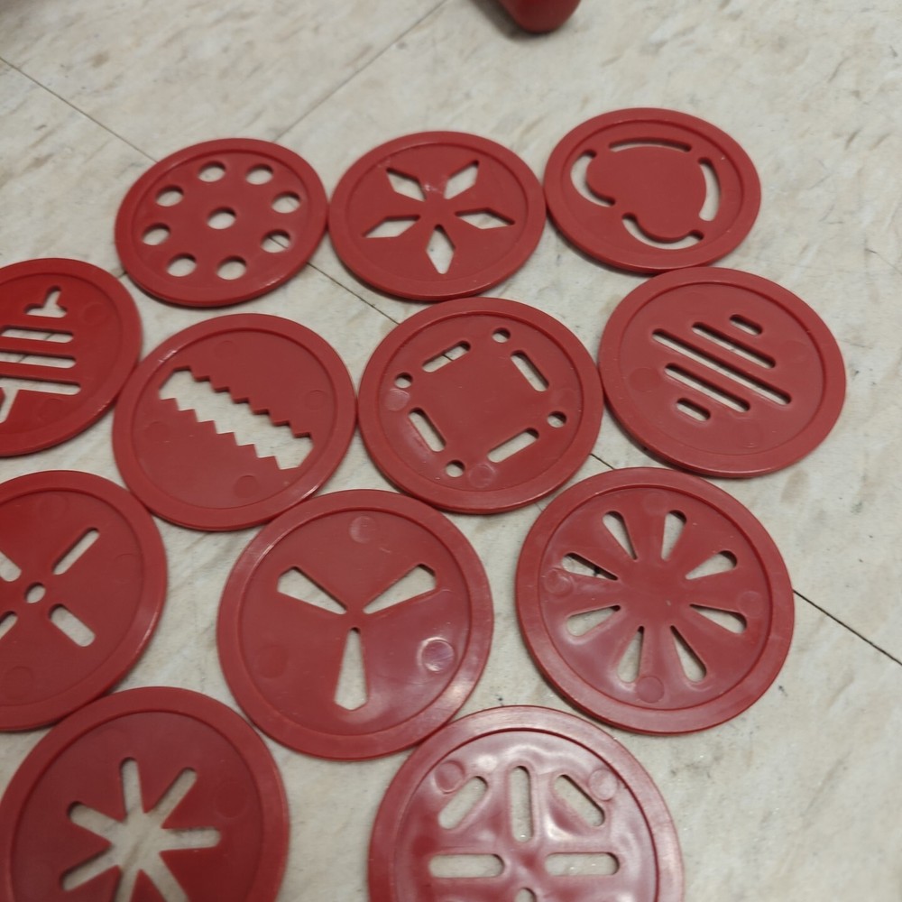 Biscuits Plastic Cookie Press Adjustable Thickness 12 discs. Good condition