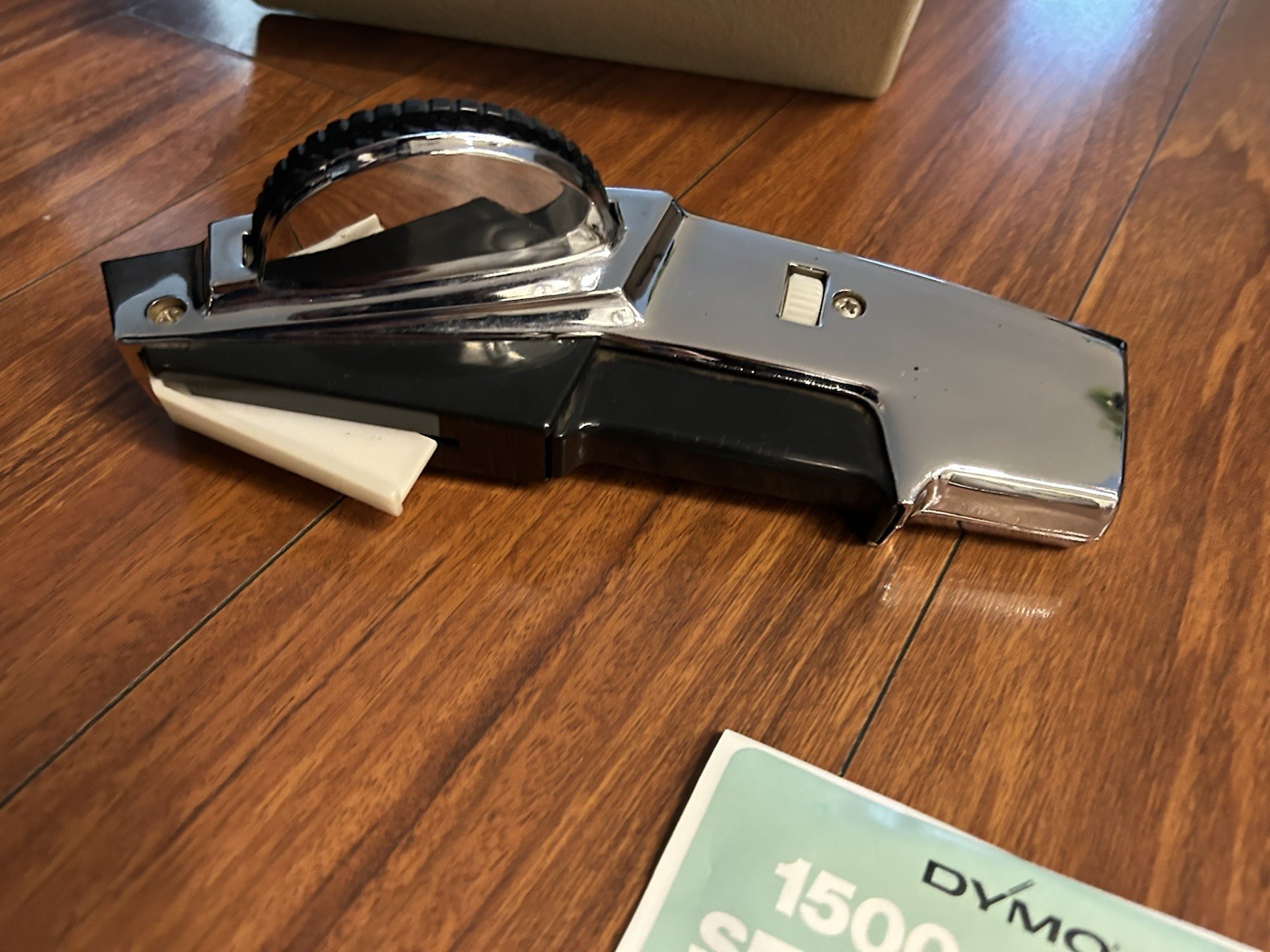 Dymo 1500 Series Deluxe Tapewriter Kit Bundle With Case