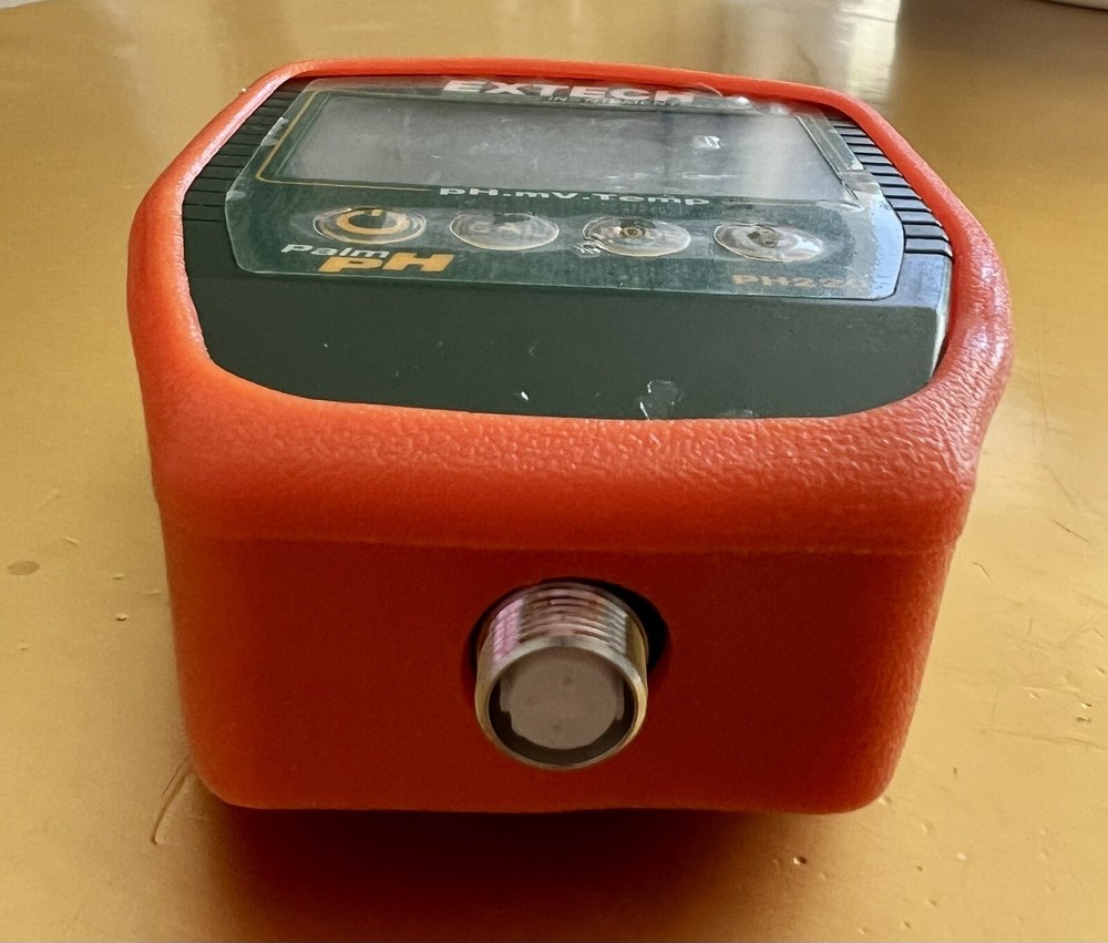 Extech PH220 Waterproof Palm pH Meter