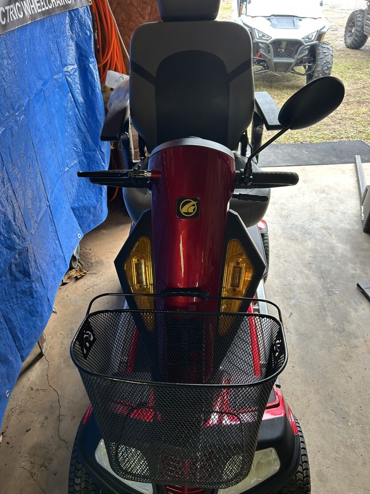 Golden 4 Scooter