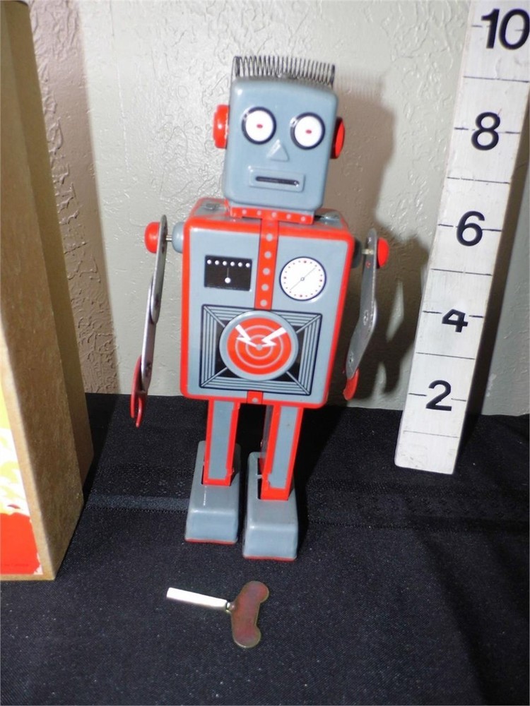 MS384 Robot Tin Toy Windup Mechanical Easelback Giant Robot
