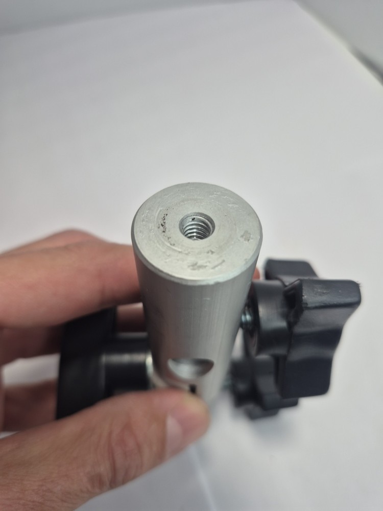 Novatron 1500VR Studio Lighting Replacement Light Mounting Bracket -