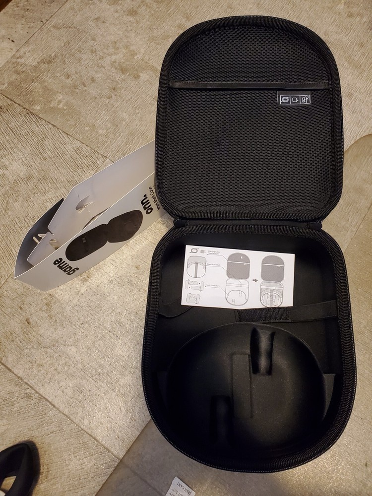 Game Onn Quest 2 Hard Shell Carrying Case