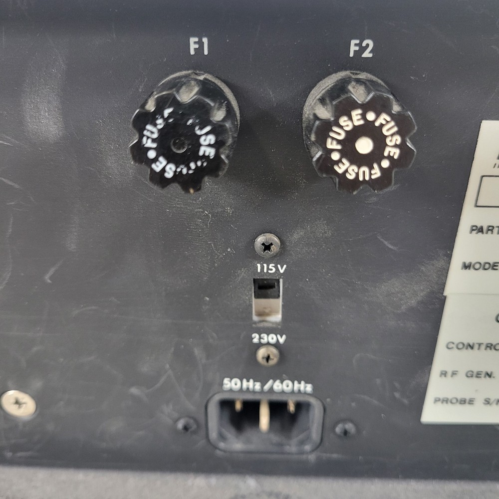 BROKEN UTI Instruments Precision Gas Analyzer 100C Control Unit Kickstand