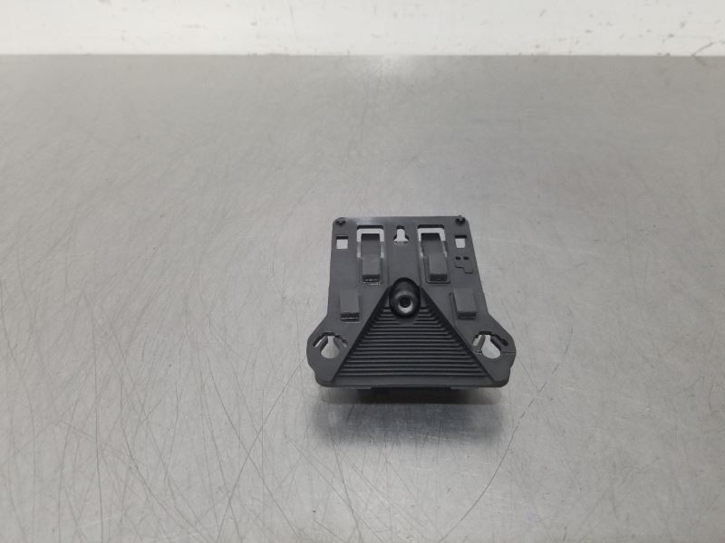 18 2018 CHRYSLER PACIFICA FRONT VIEW CAMERA PROJECTOR 4672730AB