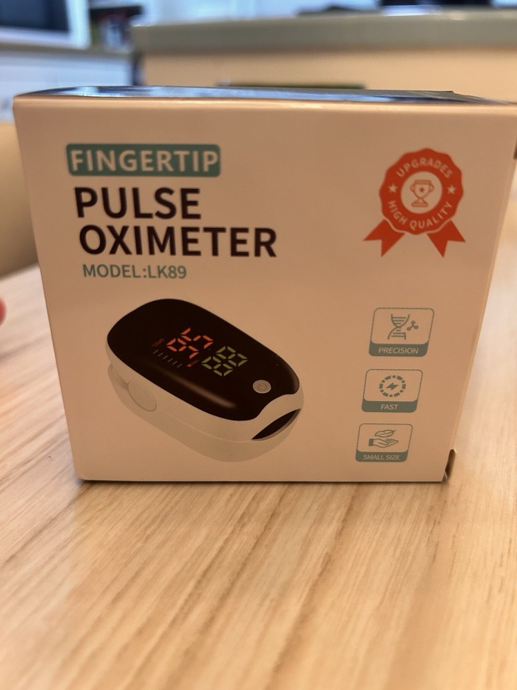 finger tip pulse oximeter