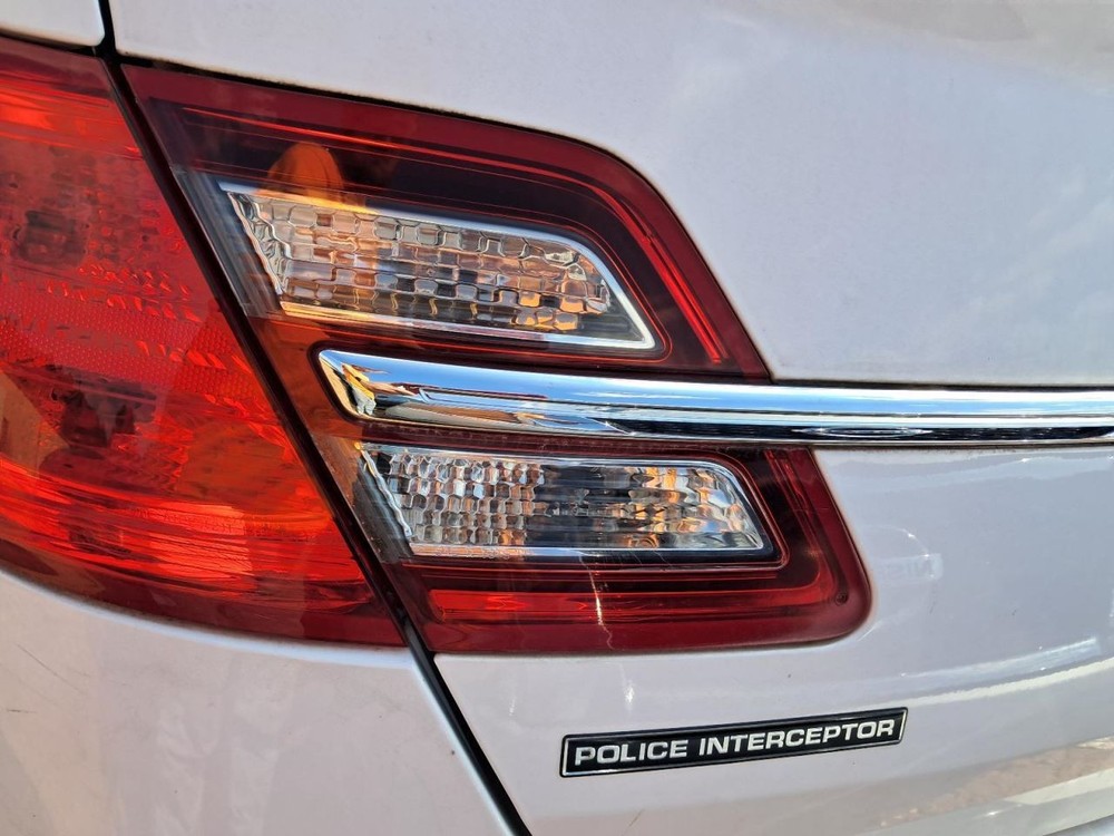 TAURUS 2016 Glove Box 4792389