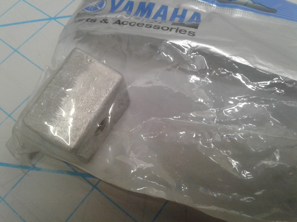 Boat Marine OEM Yamaha 45251-00 Anode