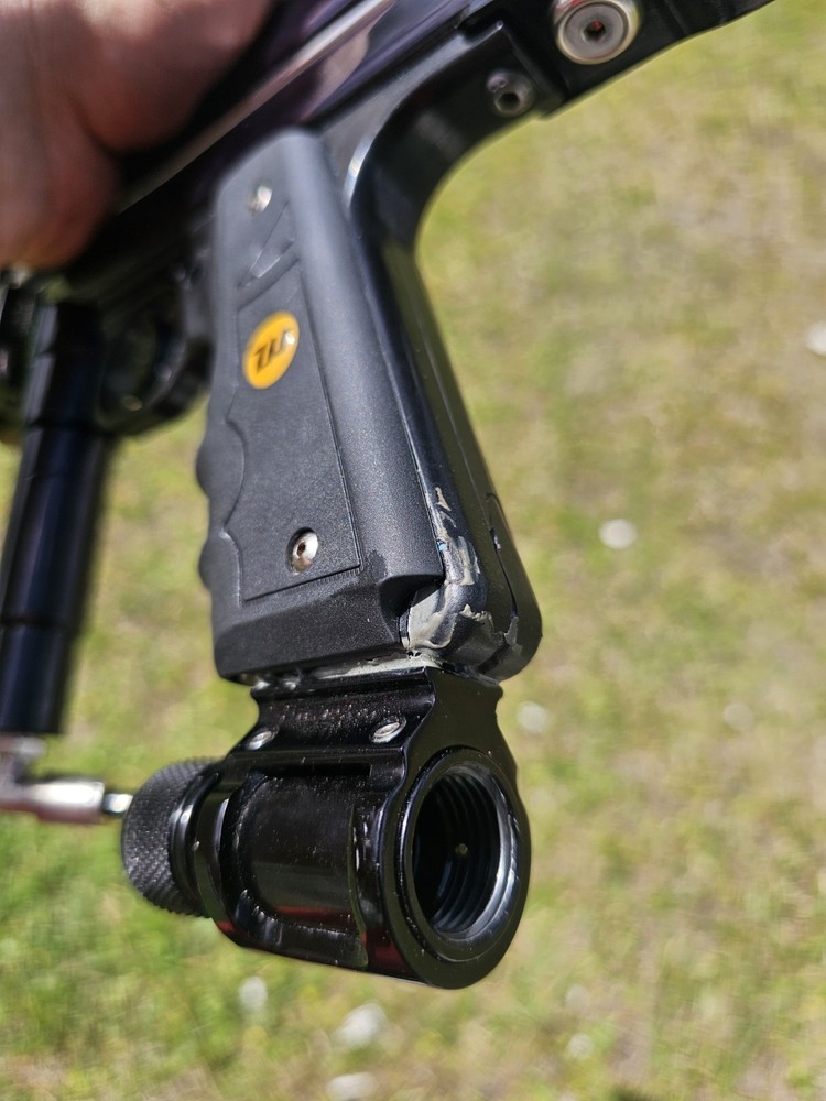 2002 WGP Vertical Feed Autococker