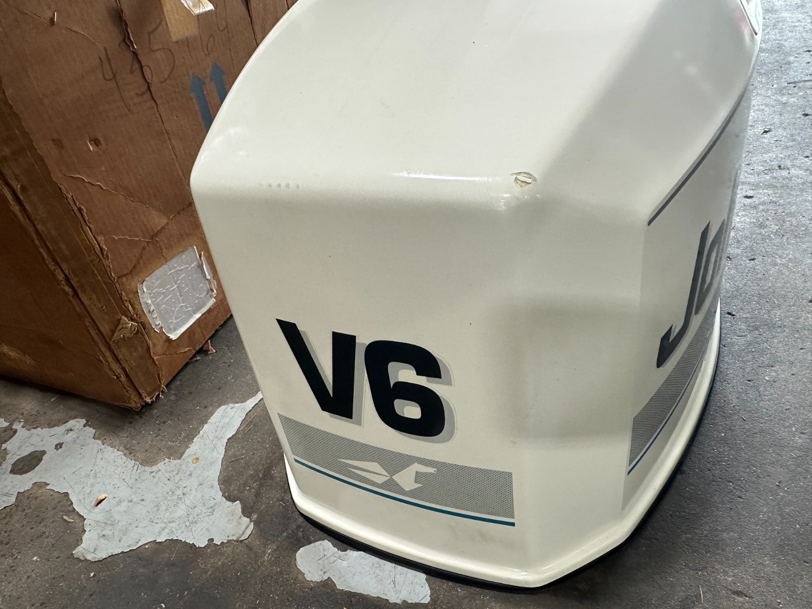 New OEM Johnson 150 Hp V6 2-Stroke Ocean Runner Gl Models Outboard Top Cowling