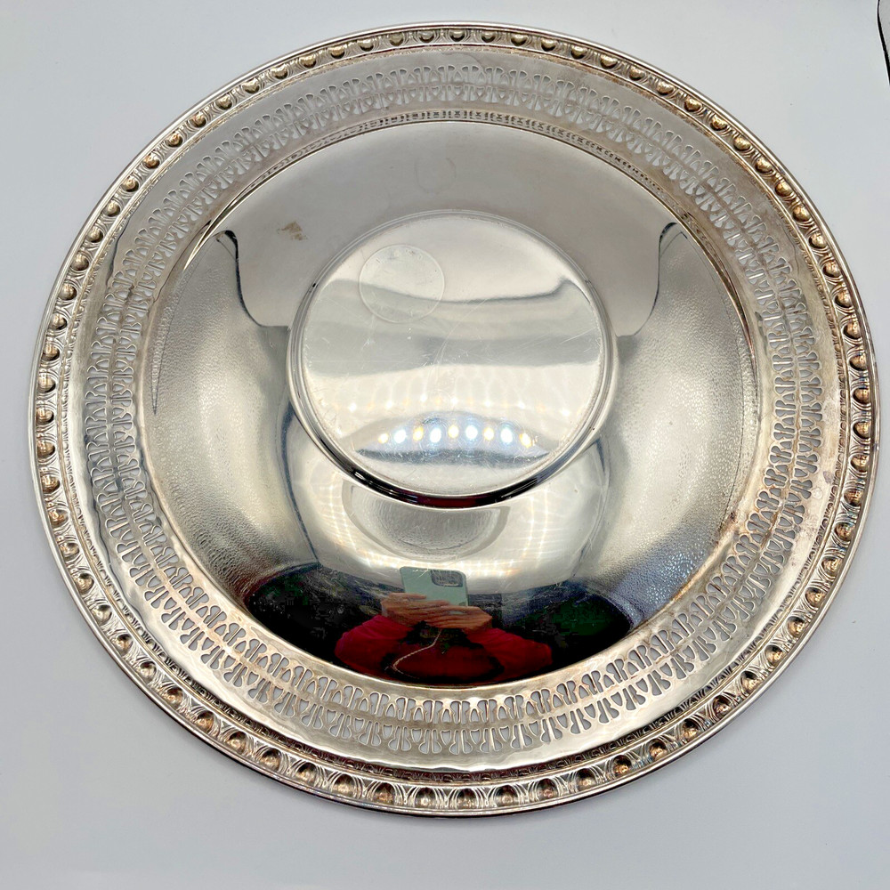 Vintage Oneida Henley Silverplate Teapot & Round Tray