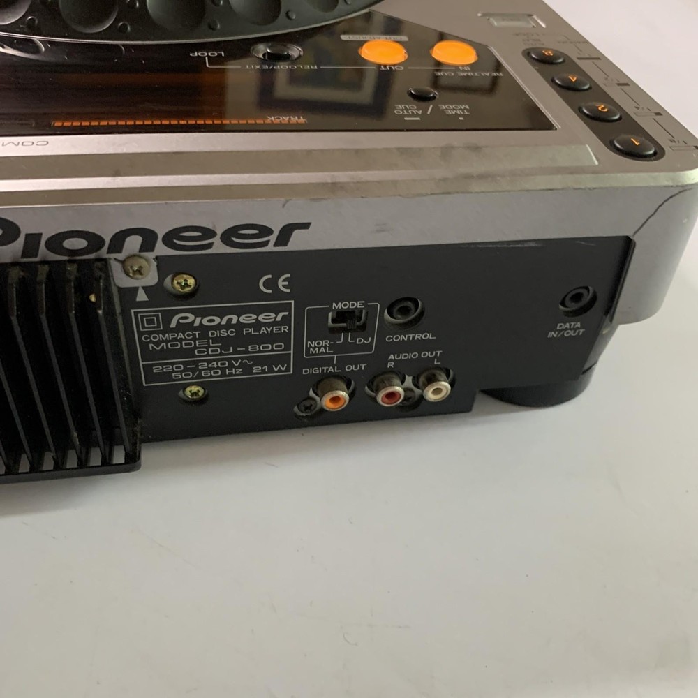 Pioneer CDJ-800 CD Disc Player Digital Turntable