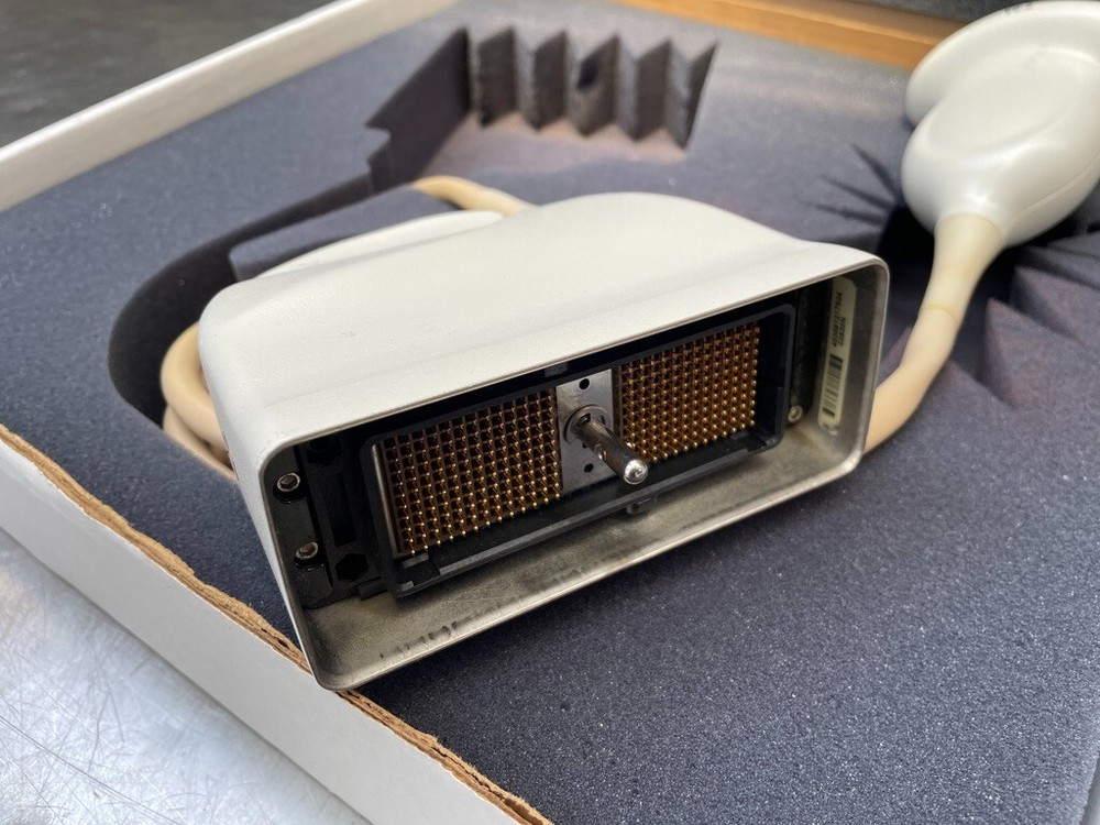 Philips V6-2 Broadband Curved Volume Array Transducer Probe