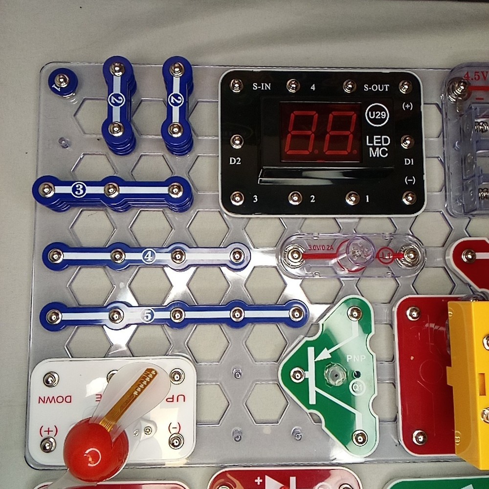 Elenco Snap Circuits Arcade SCA200 Electronic Build And Play Game Complete Set