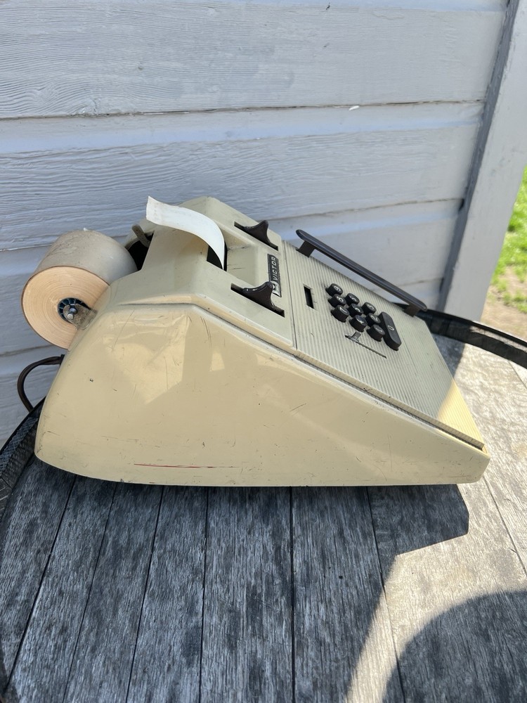 VTG Victor 782552 10 Key Adding Machine. Power tested-Needs Work-Display/Parts