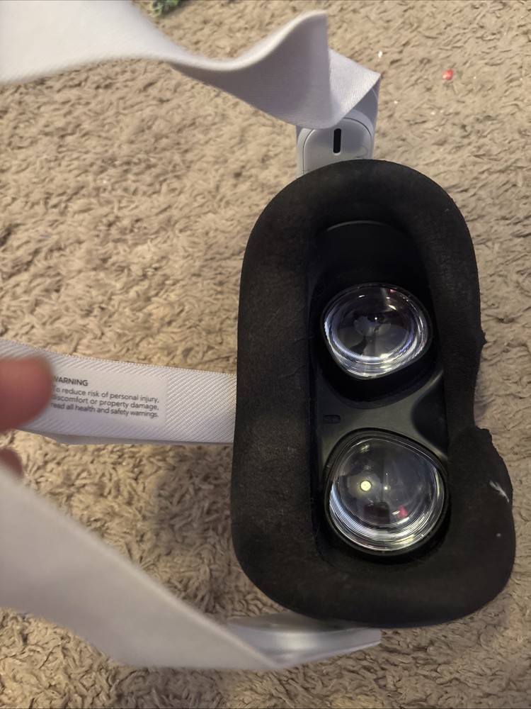 Meta Quest 2 Virtual Reality Headset 128GB No Controllers