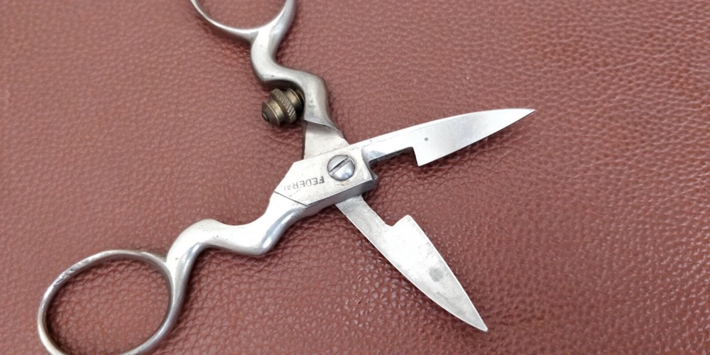 FEDERAL 174 Buttonhole Scissors - Vintage Button Hole Scissors