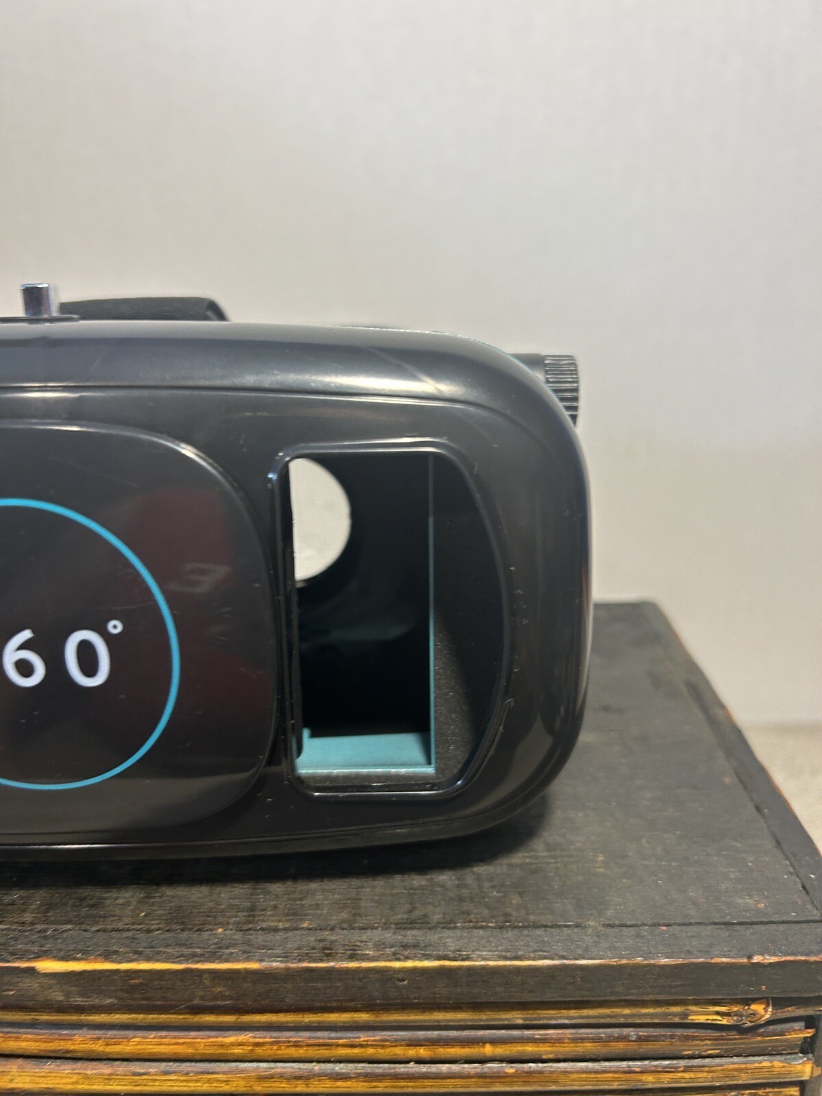 ReTrak Utopia 360 Virtual Reality Smartphone Headset Max Screen Size 6.3"