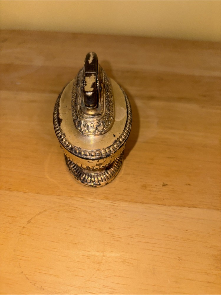 vintage Ronson Queen Anne table lighter Untested