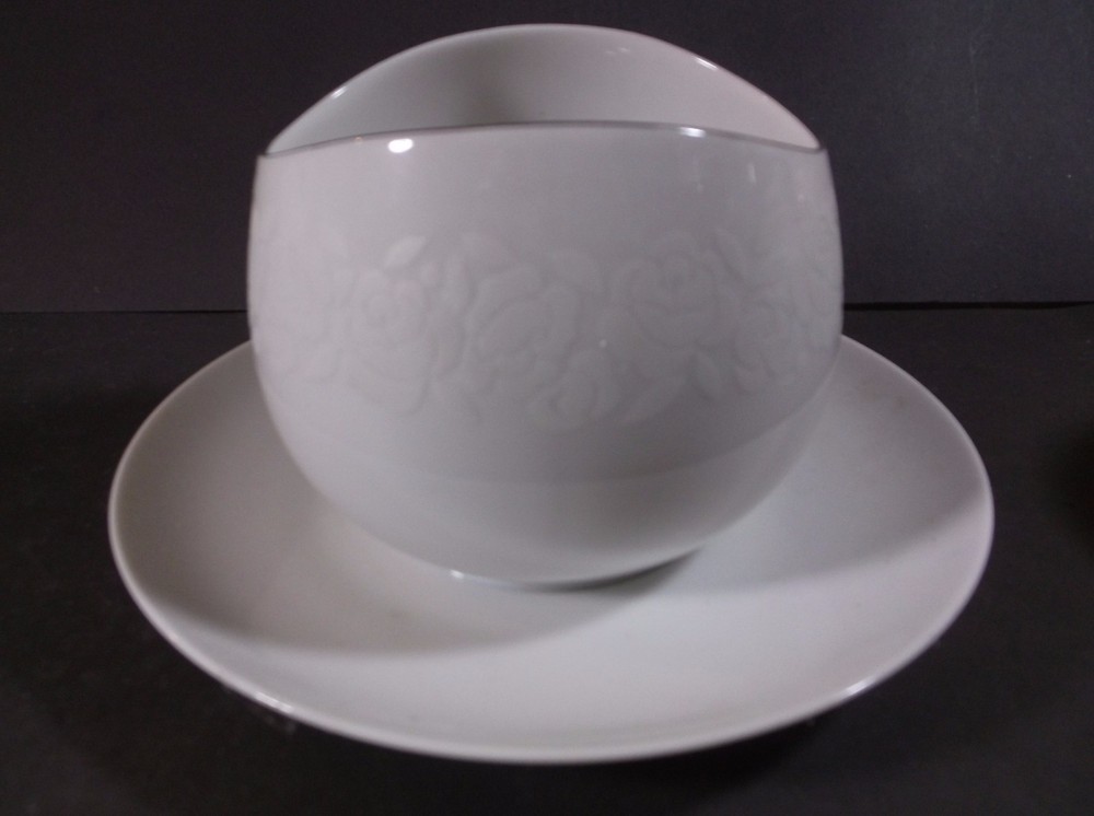 Rosenthal Ermine Gravy Server Sauce boat