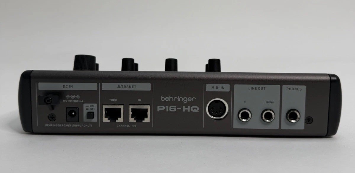 Behringer P16-HQ POWERPLAY 16-Channel Personal Monitoring Mixer