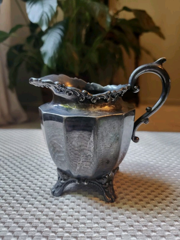 Vintage MS BENEDICT Quadruple Plate 509 Pitcher 4 5/8"