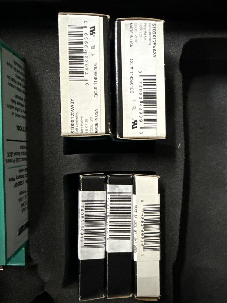 Panduit Pan Quik LS3E handheld label printer dot matrix - With Case