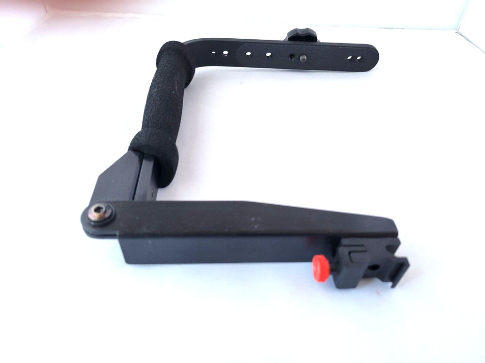 Universal QuickDraw Rotating Flash Bracket