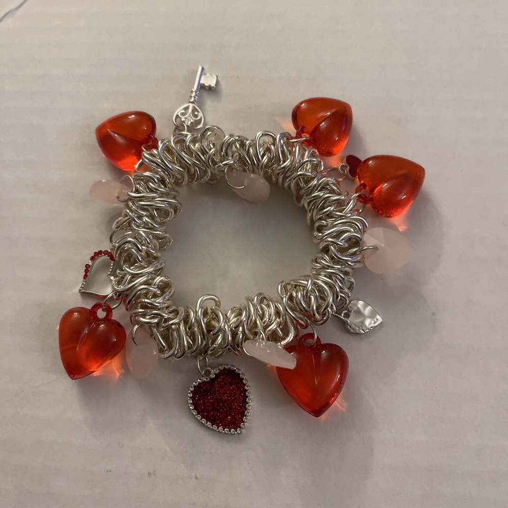 Cute Bangle Bracelet Hearts Silver Tone J39