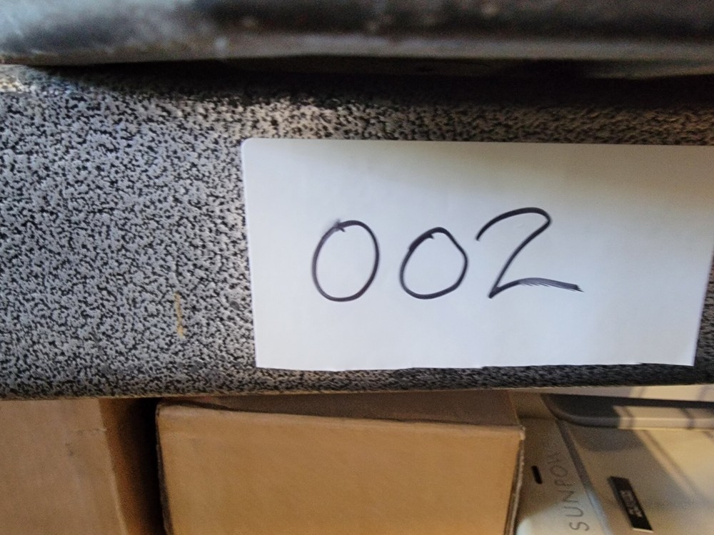 PITNEY BOWES 5390 CHECK SIGNER-IMPRINTER WITH CASE