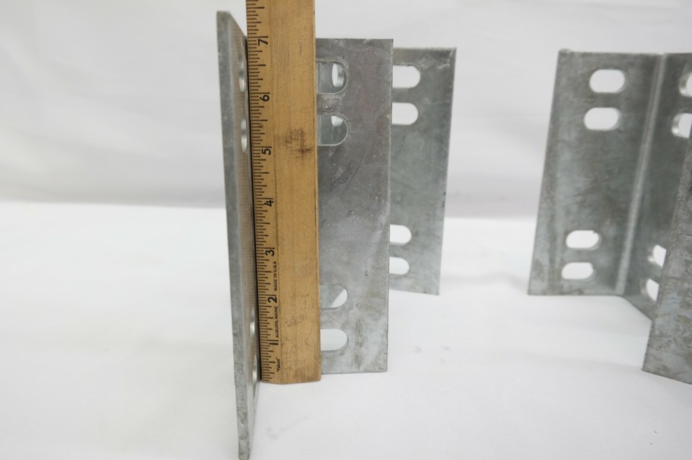 Dock Edge Corner Inside, 7", Gal, 3/16", 9/16" Punch (4 Count) TF
