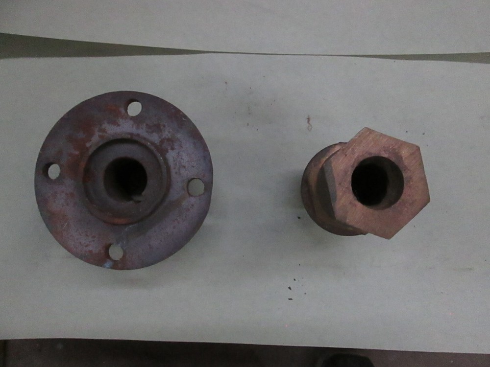 Propellar shaft log with coupler