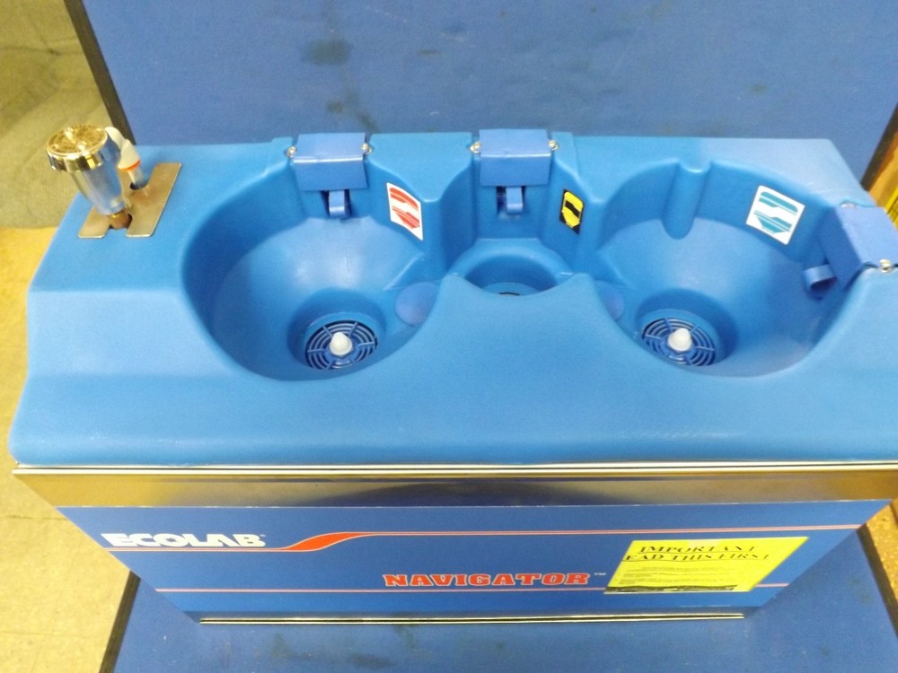 Ecolab Navigator Complete unit w/ 2 control modules