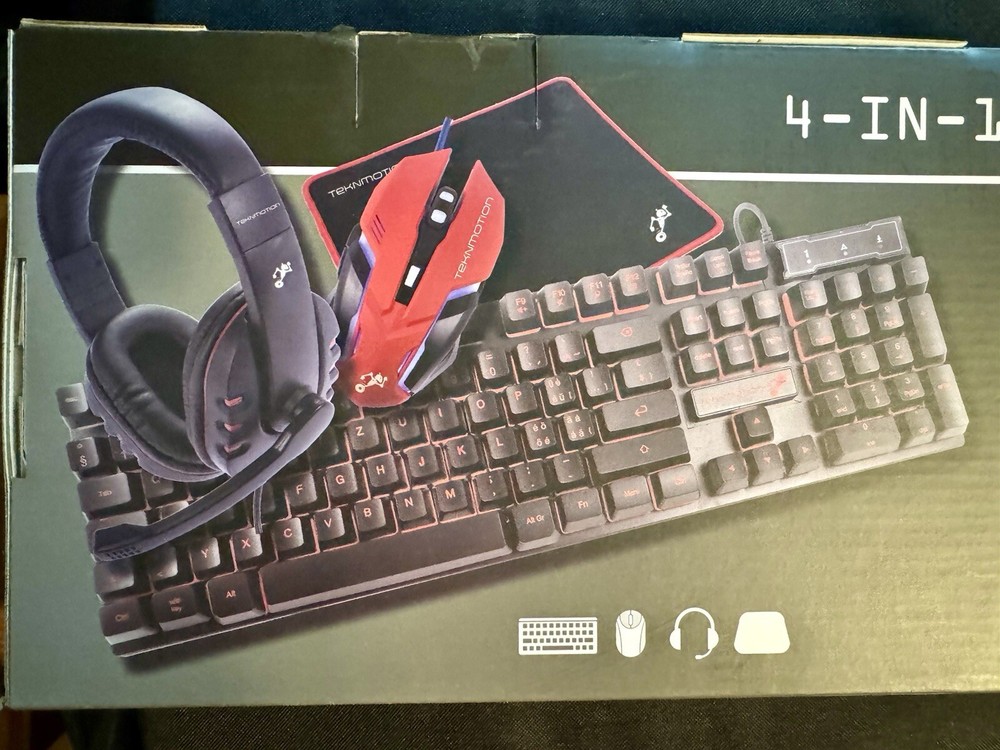 TekNmotion Nibiru 4-In-1 GAMING BUNDLE: Keyboard, Mouse, Headset, Mousepad PC