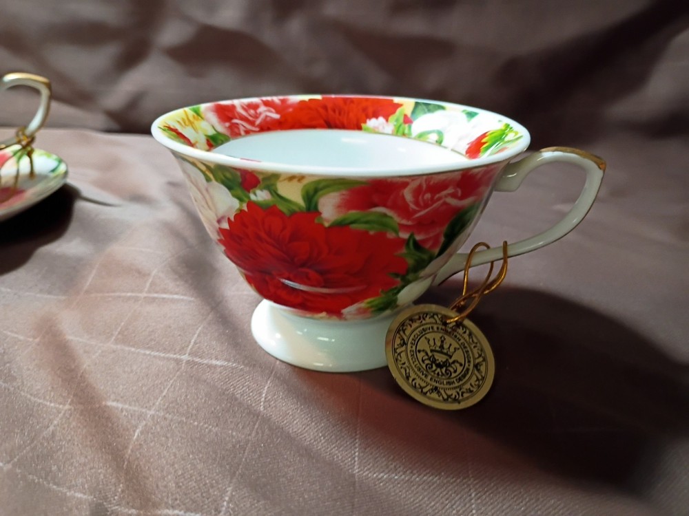 "Creative Ceramics" (2 Tea Cups And Dish)