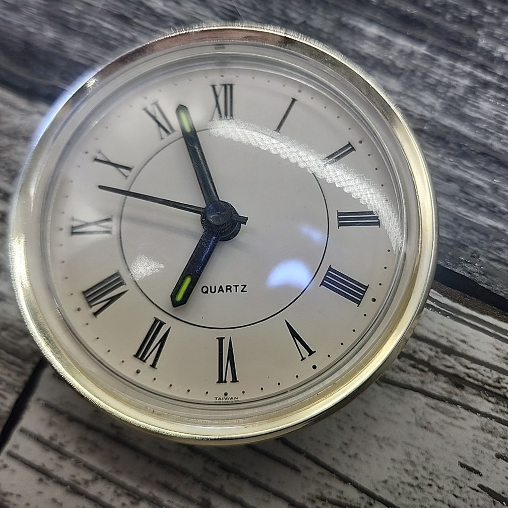 Glass Flowers Shelf Clock Quartz [120]