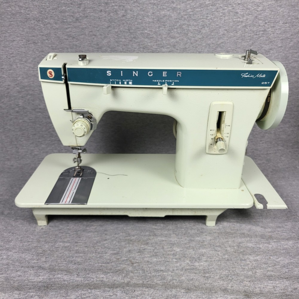 Singer 257 Sewing Machine - Untested As-is NO PLUG OR PEDAL
