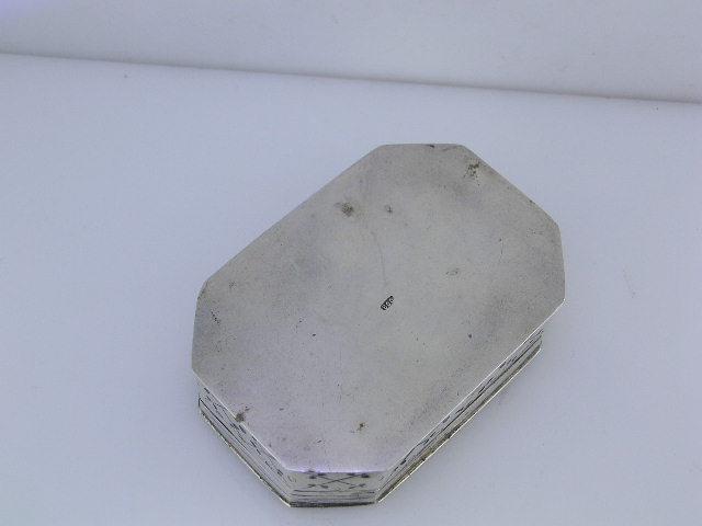 Estate 800 Silver Trinket Box octagon shaped w/ engraved patterns