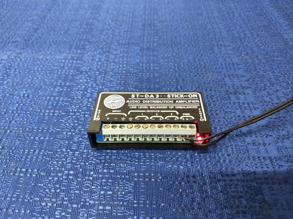 Radio Design Labs RDL ST-DA3 Stick-On Audio Distribution Amplifier