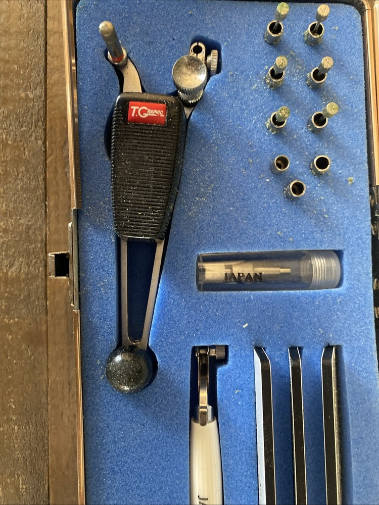 Tech Graphics University Lettering Set TGU3A. Vintage