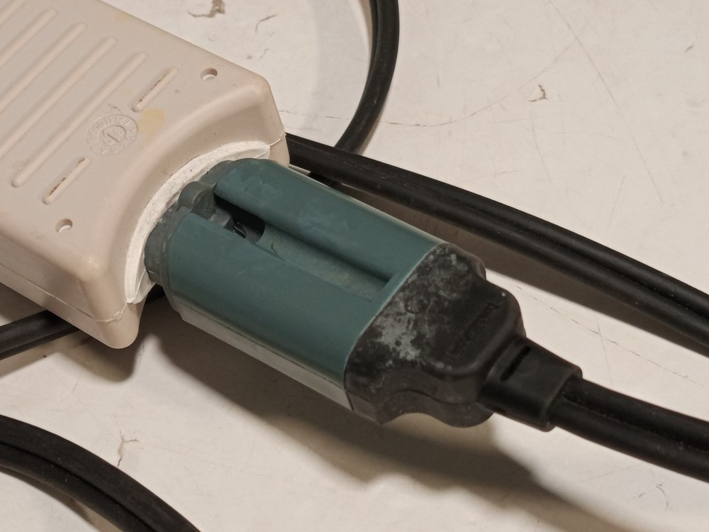 Philips M3725A 50 Ohm Test Load with Philips M3508A cable as shown